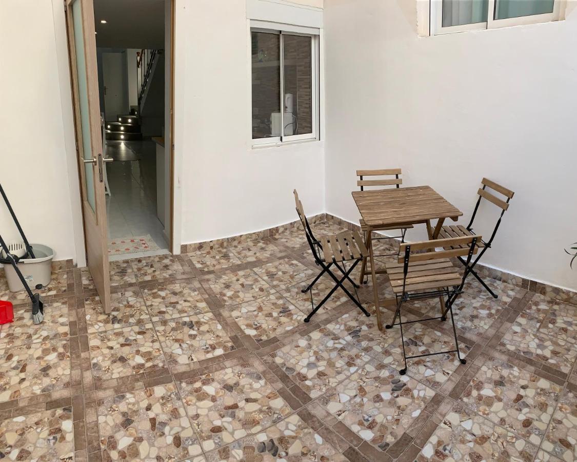 Orange Apartments Alicante Bagian luar foto